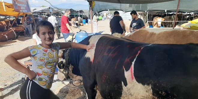 11 yandaki Nehir'in kurban pazarnda sk pazarl