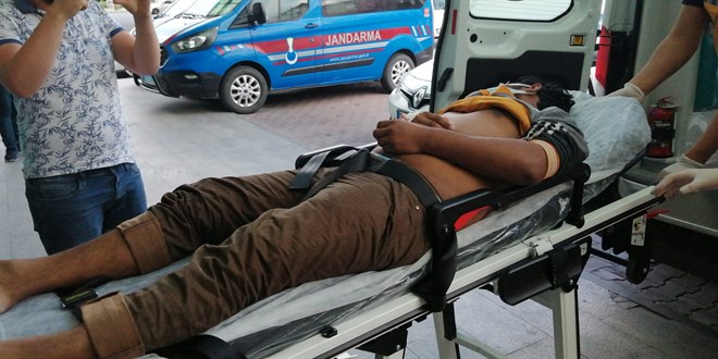 Kaçak göçmenler sınır dışı edilmemek için sabun yuttu