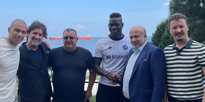 Mario Balotelli Adana Demirspor'da