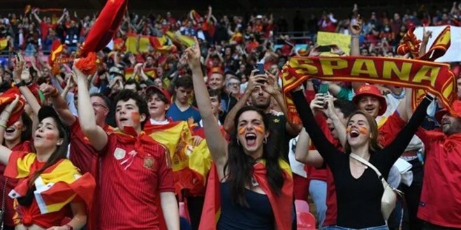 EURO 2020 kaynaklı 2 bin 500'den fazla yeni korona vakası