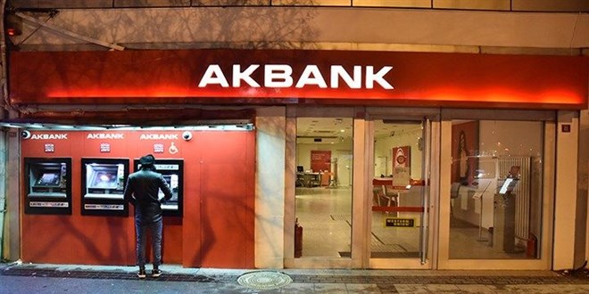 Akbank, 2 gündür devam eden sorunu çözdüklerini açıkladı