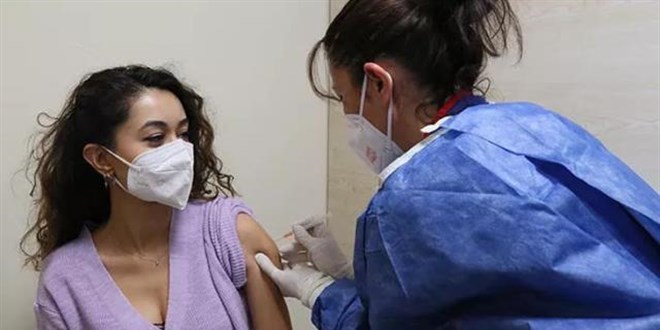 Koronavirüs geçirenlere 2. doz hakkı tekrar verildi, randevular açıldı