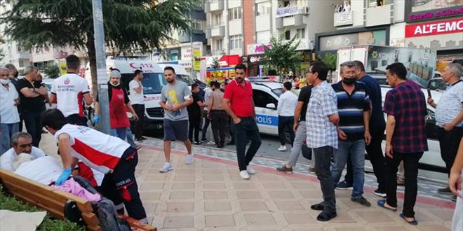 Maske olmadan hapşıran kişiyi bıçaklayan seyyar satıcı gözaltında