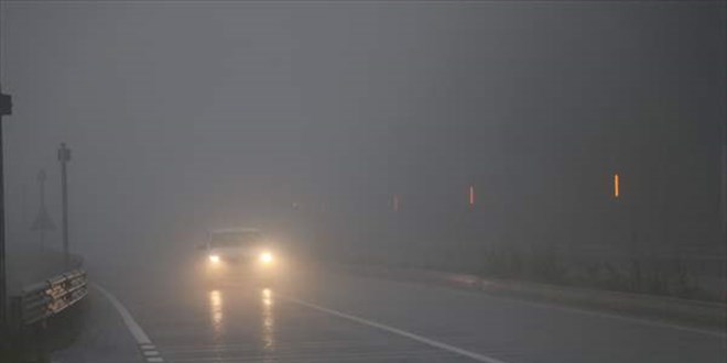 Bolu Dağı'nda sağanak ve sis etkili oluyor