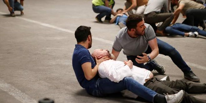 '15/07 Şafak Vakti' filminden ilk fotoğraflar yayınlandı