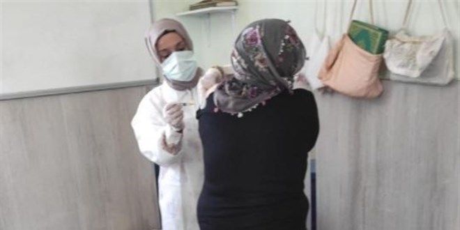 Aşı ikna timleri köy, belde, mezra ve yaylalarda sahaya indi