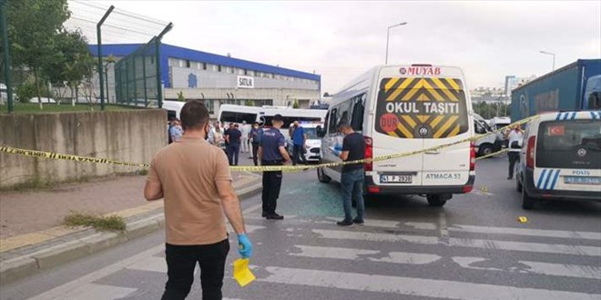İşçileri taşıyan servis minibüsüne silahlı saldırıda 1 gözaltı