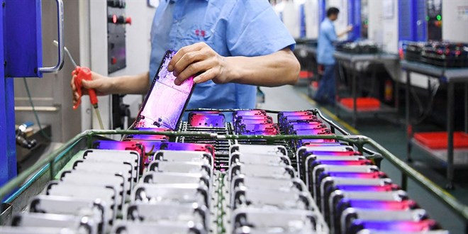 OPPO'nun İstanbul fabrikasında çalışanların yüzde 99'u Türk