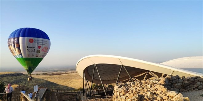 'Tarihin sıfır noktası' Göbeklitepe'de balon uçuşları başladı