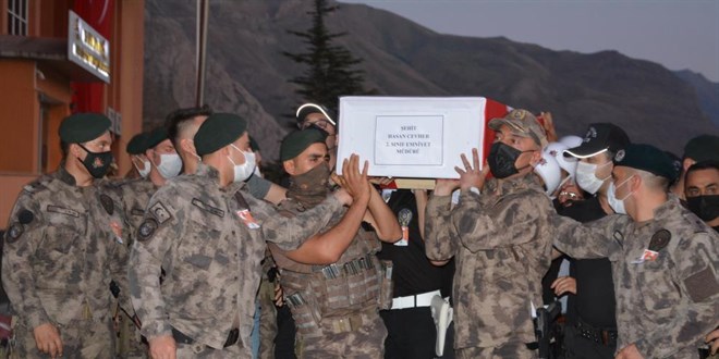 Şehit İl Emniyet Müdür Yardımcısı için tören düzenlendi