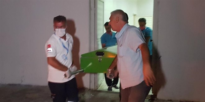 Üzerine boru düşen genç işçi hayatını kaybetti