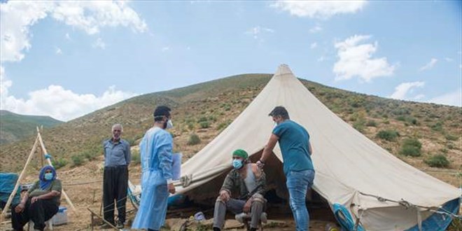 3 bin rakımlı Sarı Yayla'da göçerleri aşıladılar