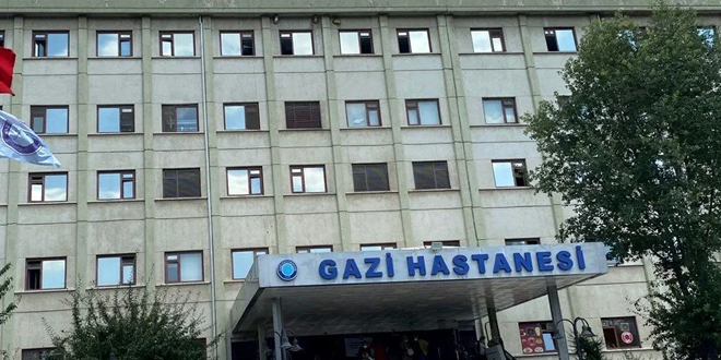 Anestezi teknikeri, Üniversite Hastane Müdürünü bıçakladı