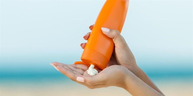 Johnson&Johnson, bazı güneş kremlerini 'kanser' gerekçesiyle toplattı!