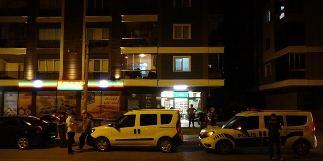 Eşinin silahlı saldırısına uğrayan polis hayatını kaybetti