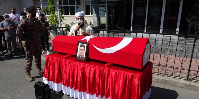 Eşinin öldürdüğü özel harekat polisi için tören düzenlendi