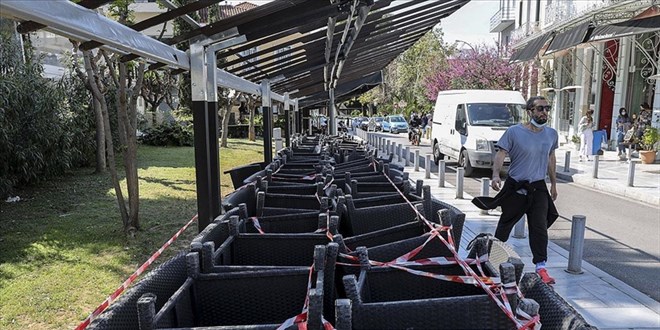 Yunanistan'da son bir ayda vaka sayıları 10 katına çıktı