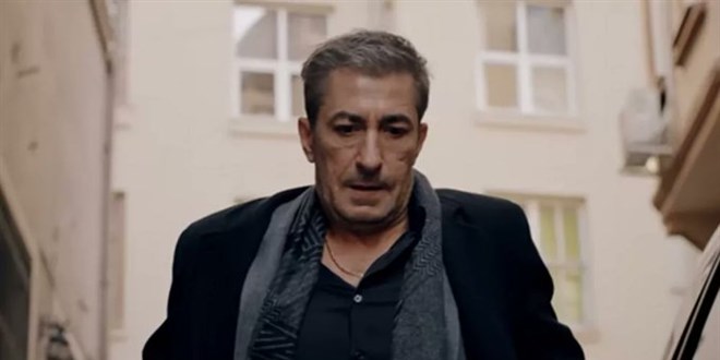 Erkan Petekkaya'dan muhabire tepki: O mikrofonu alır...!