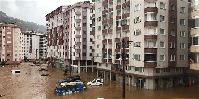 AFAD: Rize'de 2 vatandaşı arama çalışmaları devam ediyor