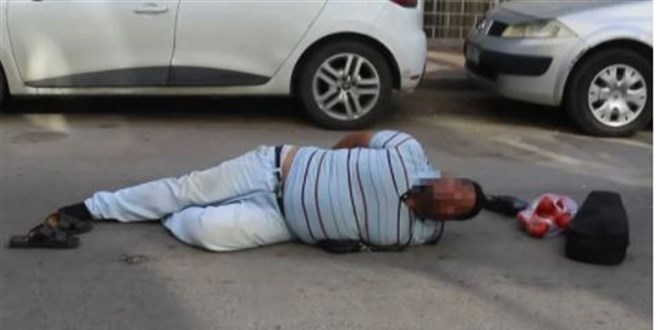 Sokakta çişini yaparken yakalandı, kelepçelenince kemanının derdine düştü