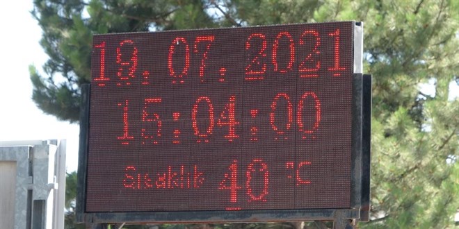 O il adeta kavruluyor, termometreler 40 dereceyi gösterdi
