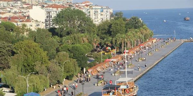 Konaklama tesislerinin tamamnn dolduu ilde validen 'rehavet' uyars