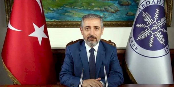 Rektörün 10 farklı mevkide görev yaptığı ortaya çıktı
