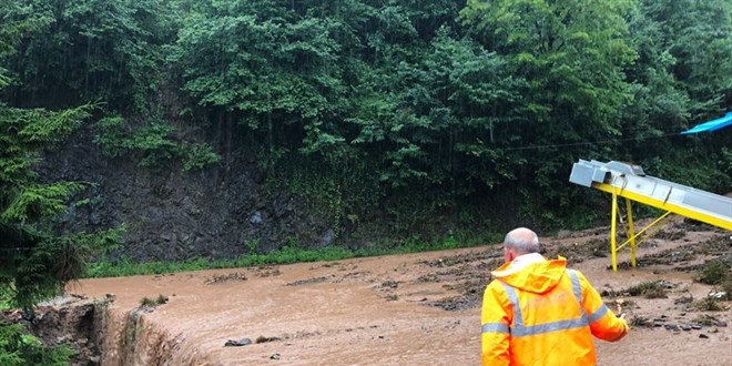 Bakan Soylu açıkladı: Artvin Murgul'da 1 kişi kayıp