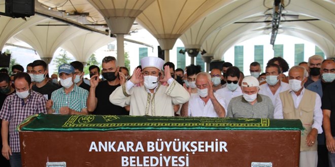 Ölü bulunan tıp öğrencisi Onur Eker, son yolculuğuna uğurlandı