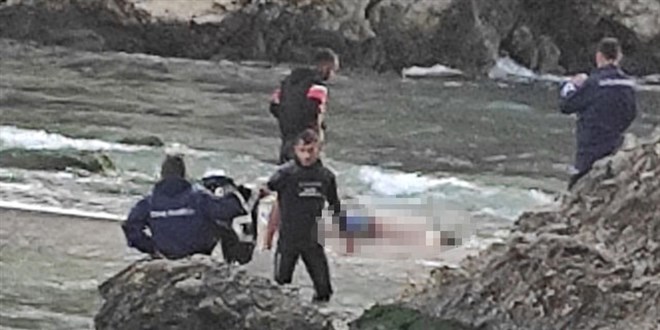 Şile'de denizde kaybolan son kişinin cenazesi kıyıya vurdu