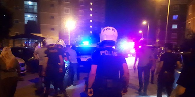 Adana'da iki grup arasnda silahl ve bakl kavga: 4 yaral