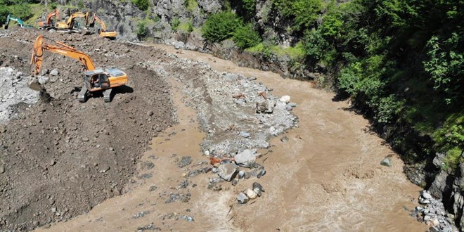 Doğu Karadeniz'de son 3 yılda sellere 32 kurban, 9 kayıp verildi