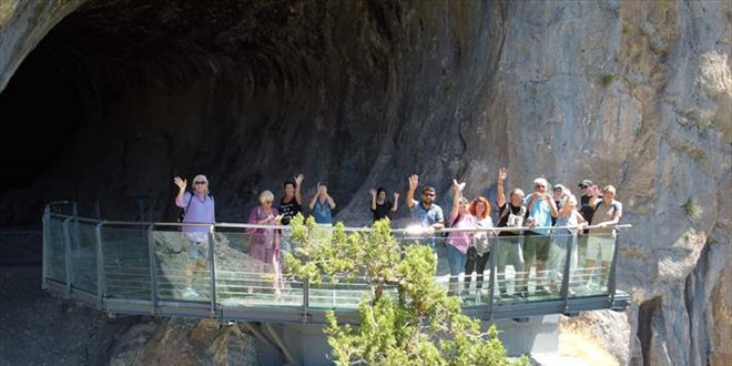 Çamlık Mağaraları turistlerin yeni gözdesi oldu