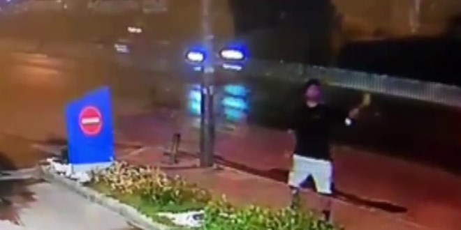 İzmir'de büyük panik: Oyuncak el bombasını akaryakıt istasyonuna fırlattı