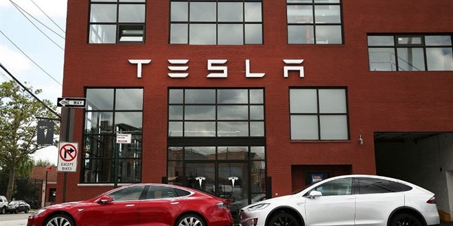 Tesla'dan ikinci çeyrekte 1,1 milyar dolarlık rekor kar