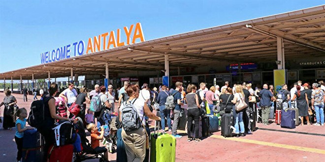 'Turizmin başkenti' 9 günde yarım milyondan fazla yabancı turist ağırladı
