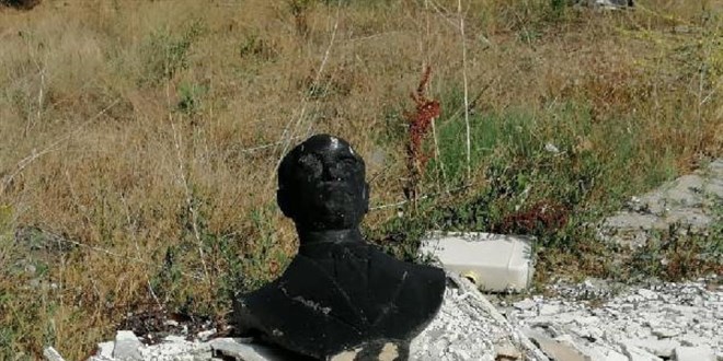 'Atatürk büstünün sökülüp çöpe atıldığı' iddiasına açıklama