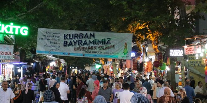 3 bin nüfuslu mahallenin nüfusu 100 bine çıktı