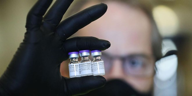 BioNTech-Pfizer: 3. doz önemli ölçüde koruma sağlıyor
