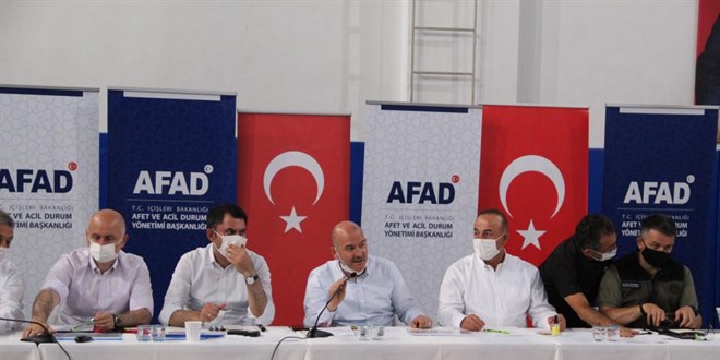 5 Bakan yangınlara ilişkin değerlendirme toplantısı yaptı