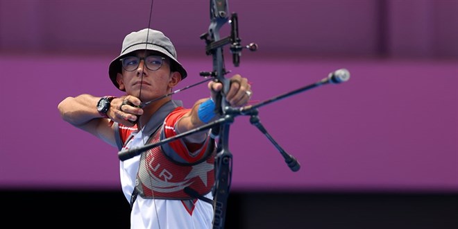 Milli okçumuz Mete Gazoz olimpiyat şampiyonu