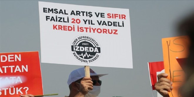 İzmirli depremzedelerden 'emsal artışı' eylemi