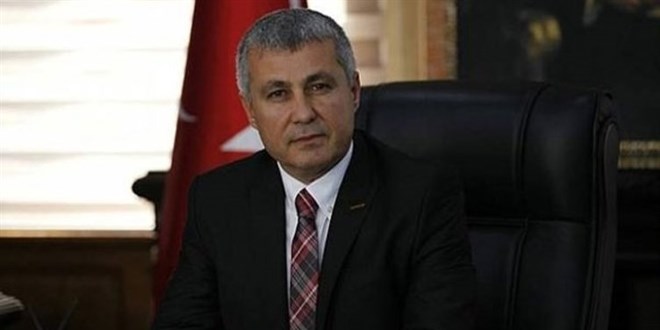 Manavgat Belediye Başkanı'na vatandaş tepki gösterdi: Ayıp değil mi başkanım!