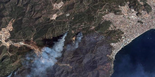 Gktrk uydular, Manavgat ve Marmaris'teki orman yangnlarn uzaydan grntledi
