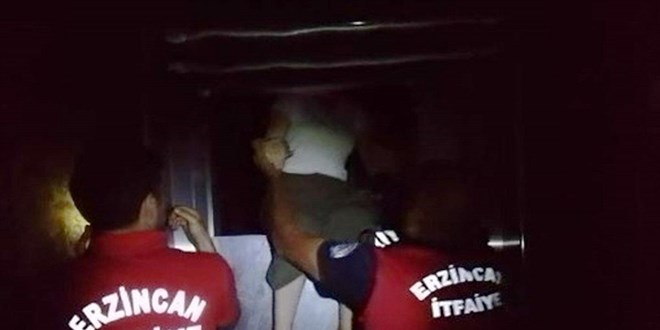 Asansörde mahsur kalan kadın KPSS'ye yetişemedi