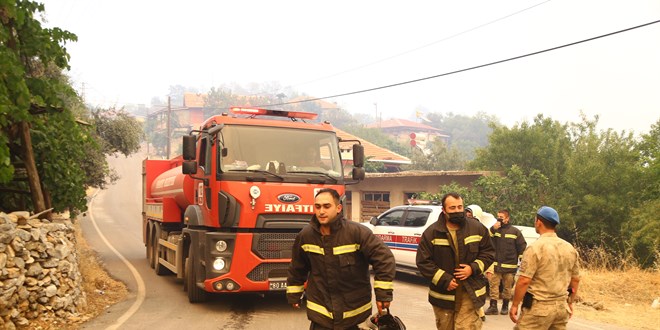 'Gündoğmuş ilçesine yaklaşan yangın kontrol altına alındı'