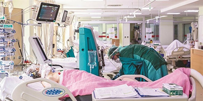 Gençler hasta ebeveynler refakatçi