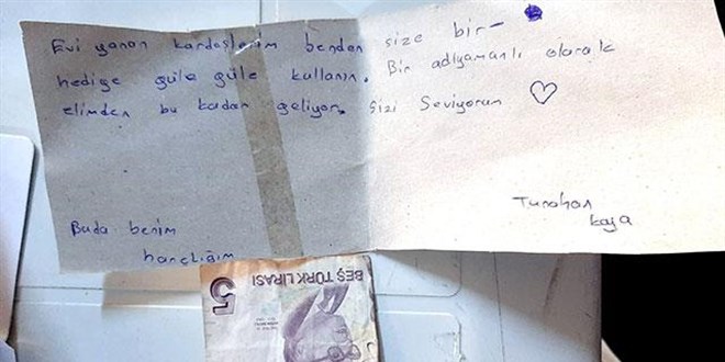 Yangın bölgelerine gelen kolilerden çıkan notlar duygulandırdı
