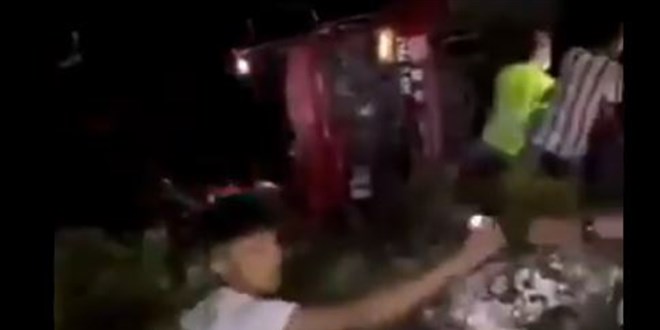 Marmaris'te itfaiye aracı şarampole yuvarlandı: 4 yaralı