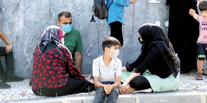 Sözde 'şifacı' gitti ama kuyruk bitmedi